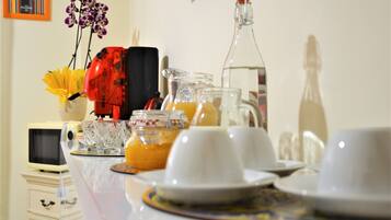 Free daily local cuisine breakfast