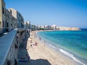 Beach nearby, sun-loungers, beach umbrellas, beach towels