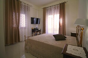 Minibar, individually decorated, individually furnished, desk - Kantuné (Trapani)