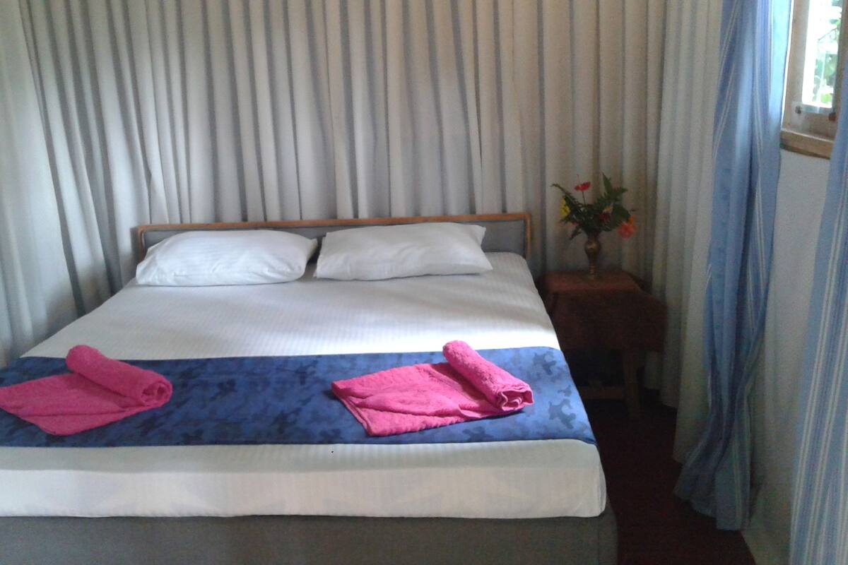 Chambre Double Confort, 1 grand lit, non-fumeur, vue montagne