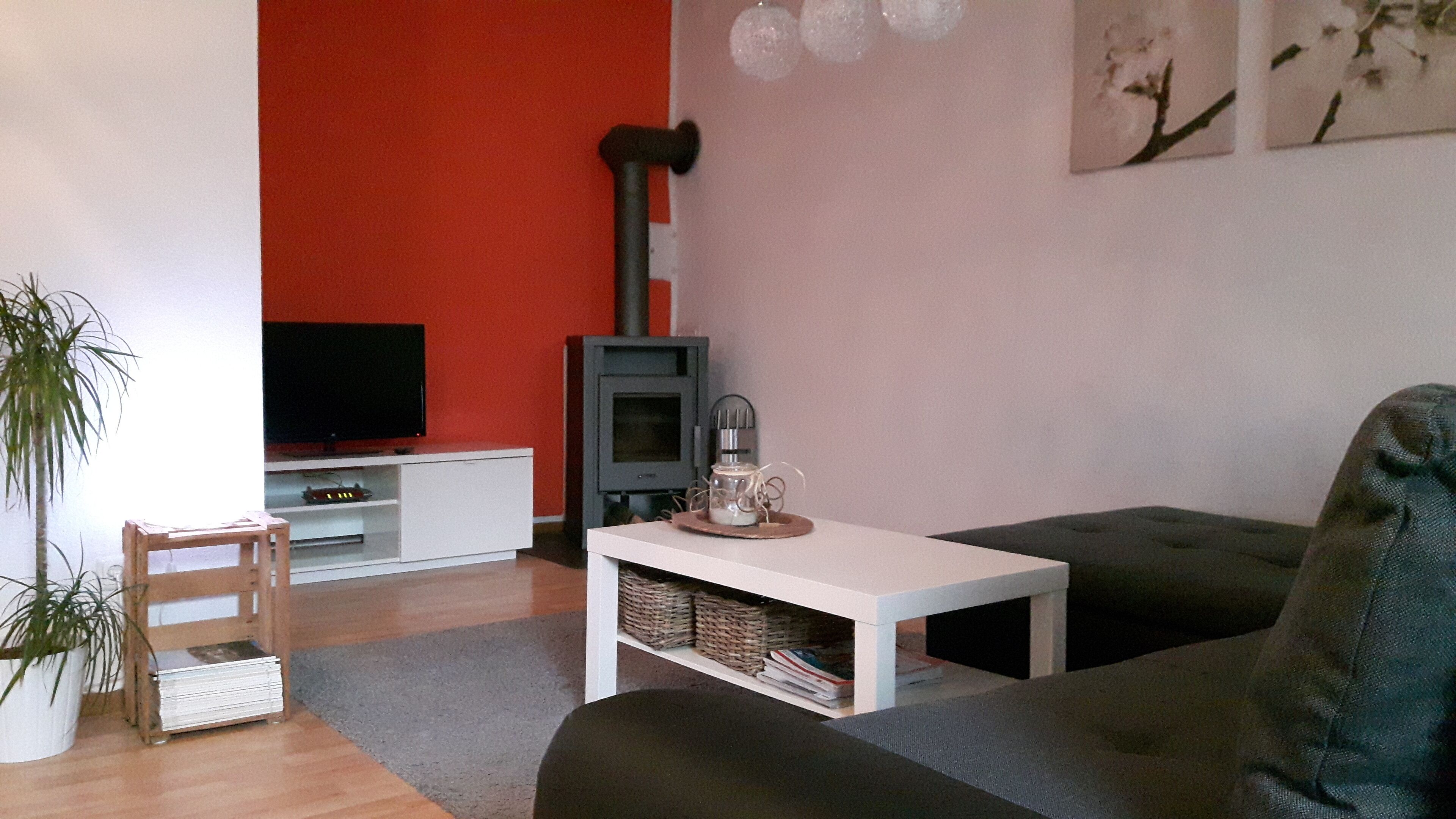 Quiet location in a one-way street only 10 minutes walk to the city center!