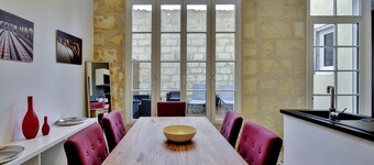 Les Halles - Two Bedroom Apartment, Sleeps 5