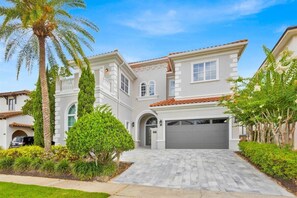 Exterior - 5 Bedroom Beverly Hills 5300 sq ft in Reunion, Huge Pool, Reunion Amenities! (Four Corners)