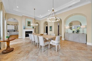 Dining - 5 Bedroom Beverly Hills 5300 sq ft in Reunion, Huge Pool, Reunion Amenities! (Four Corners)