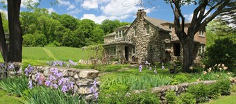 Lavender Hill Estate, Private 37 acres,1.5 hour from NYC, Heated Pool, Jacuzzi,