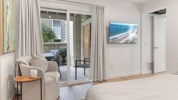 2 slaapkamers, een strijkplank/strijkijzer, reisbedje, gratis wifi