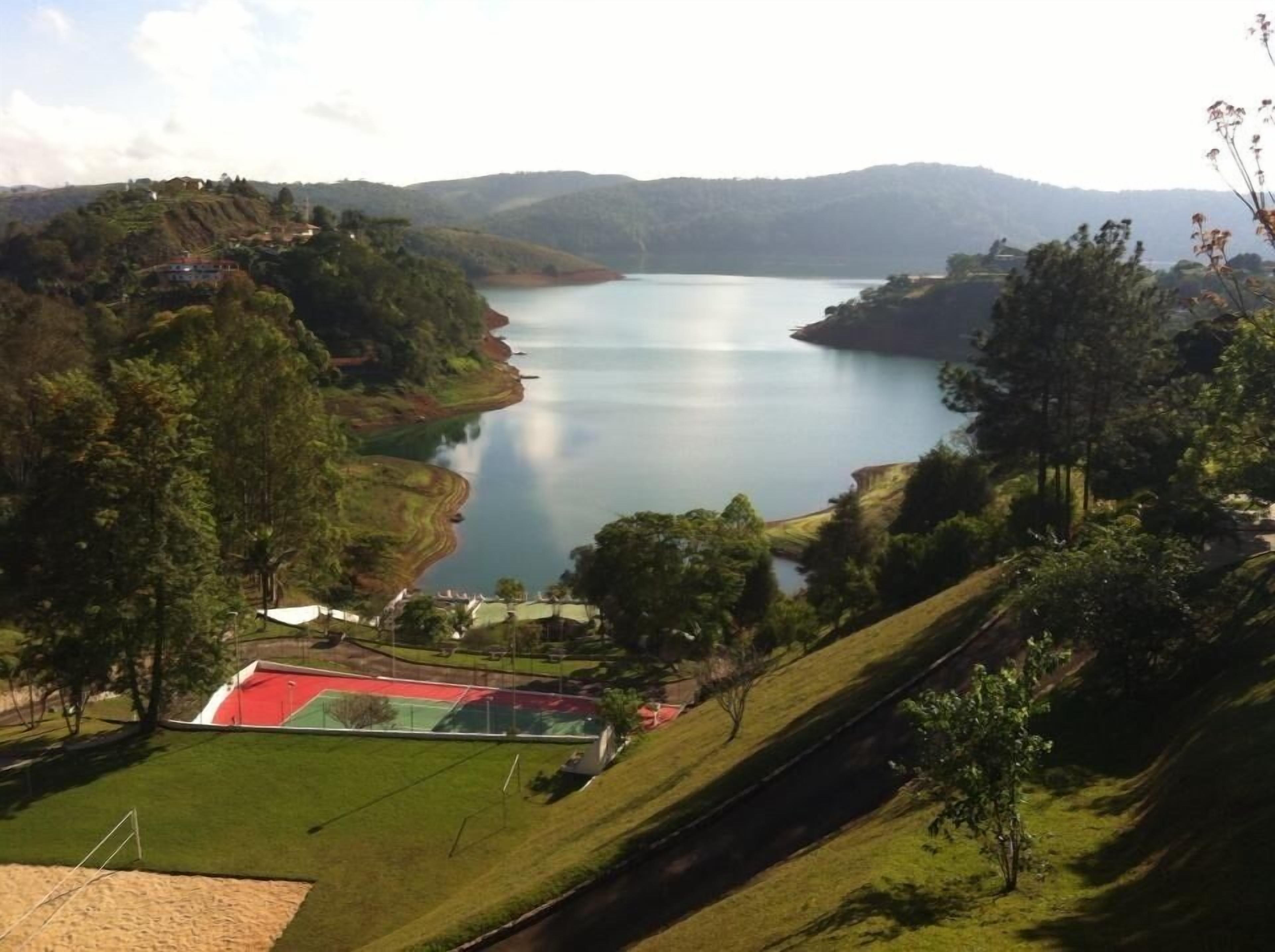 LARGE FRONT HOUSE FOR DAM, WITH CINEMA, TENNIS COURT, VOLEY