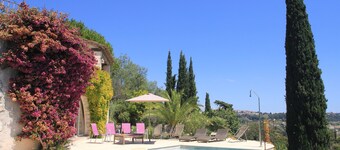 Contemporary Sea-View Villa with Infinity Pool – Near Saint-Paul de Vence