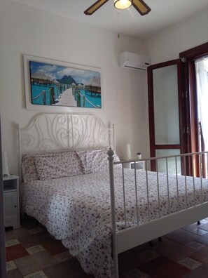 3 bedrooms, iron/ironing board, free WiFi