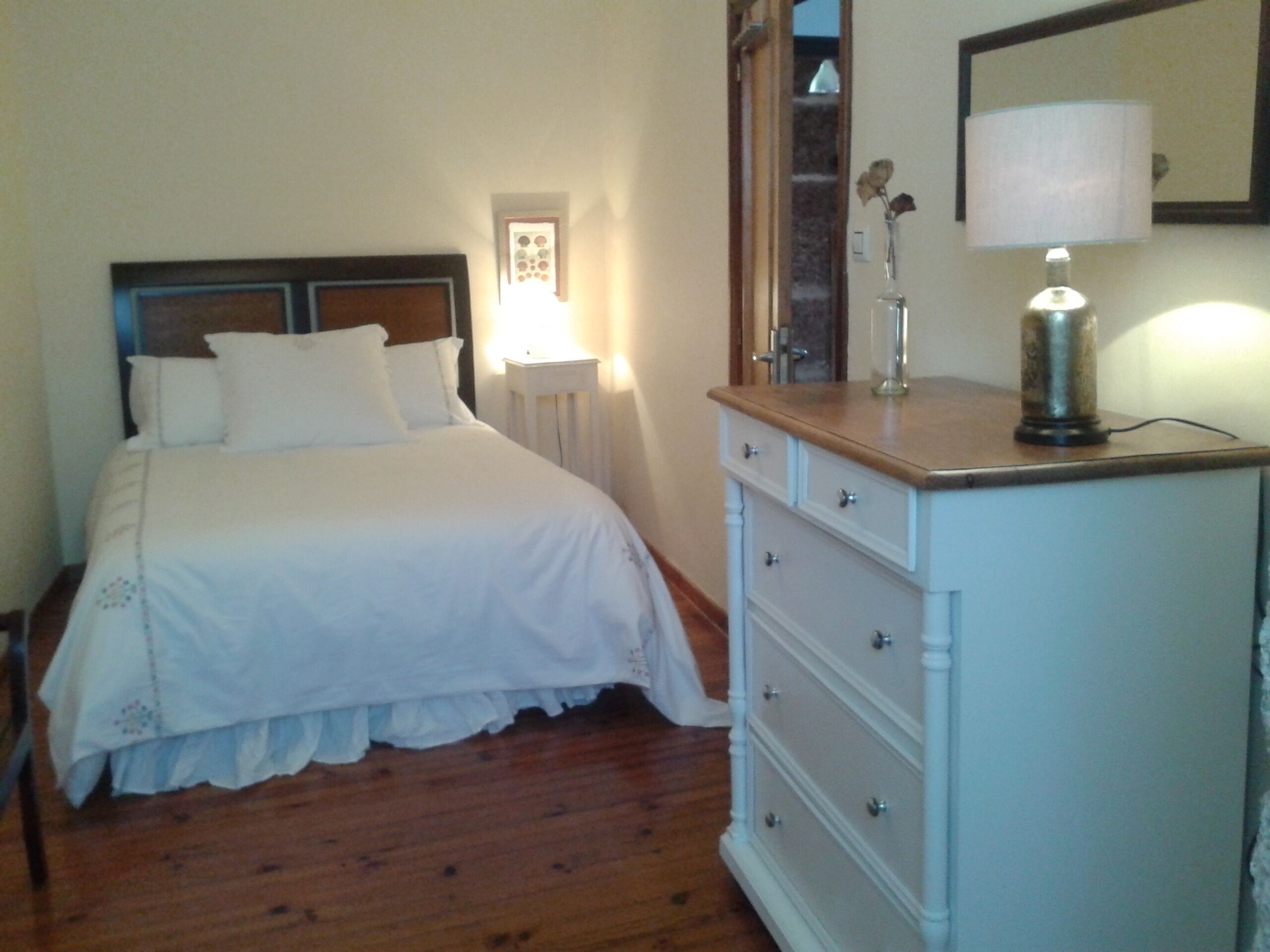 4 Schlafzimmer, Schreibtisch, Bügeleisen/Bügelbrett, kostenloses WLAN