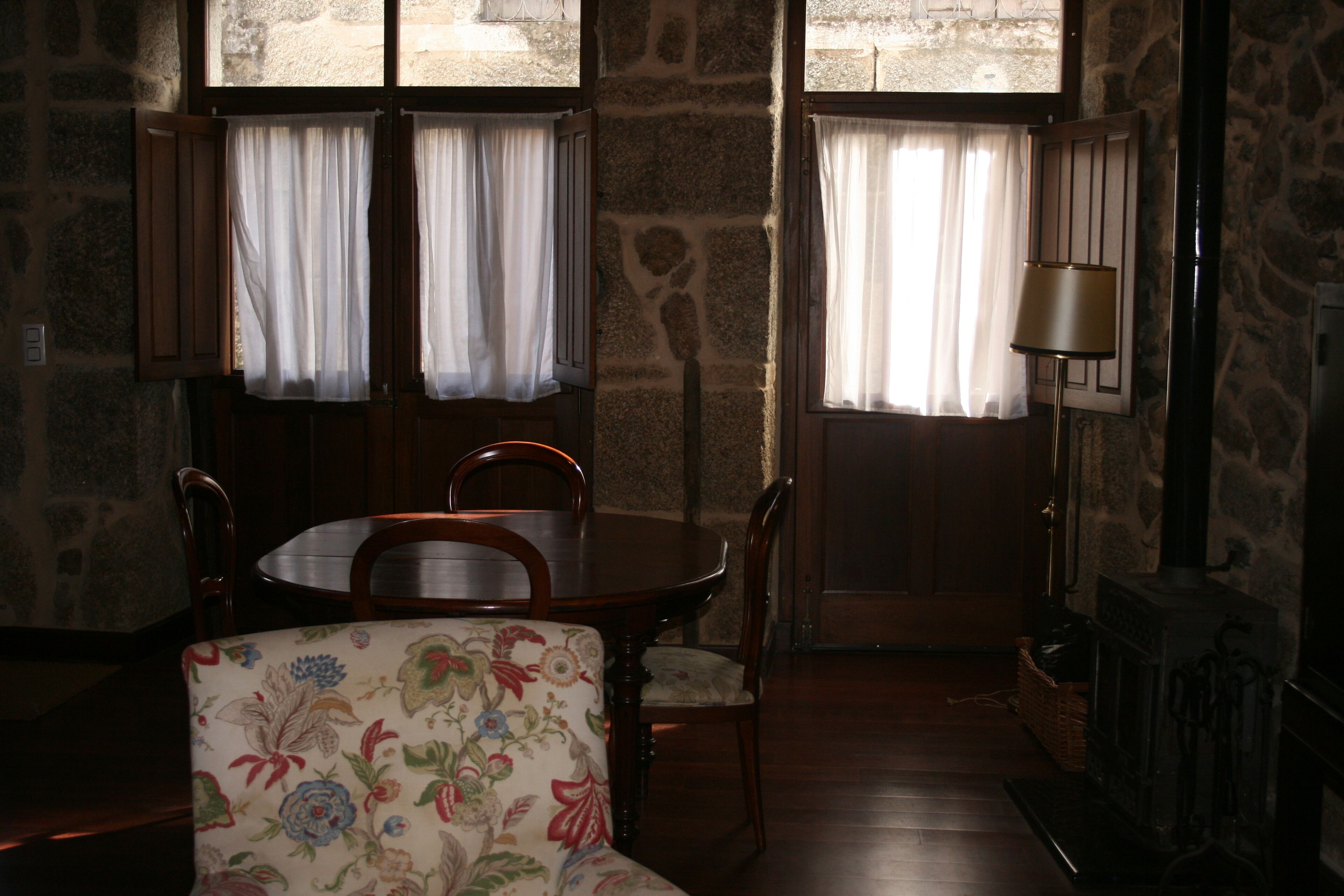 Renovated Stone House, in the Ribeiro region, ideal family and friends