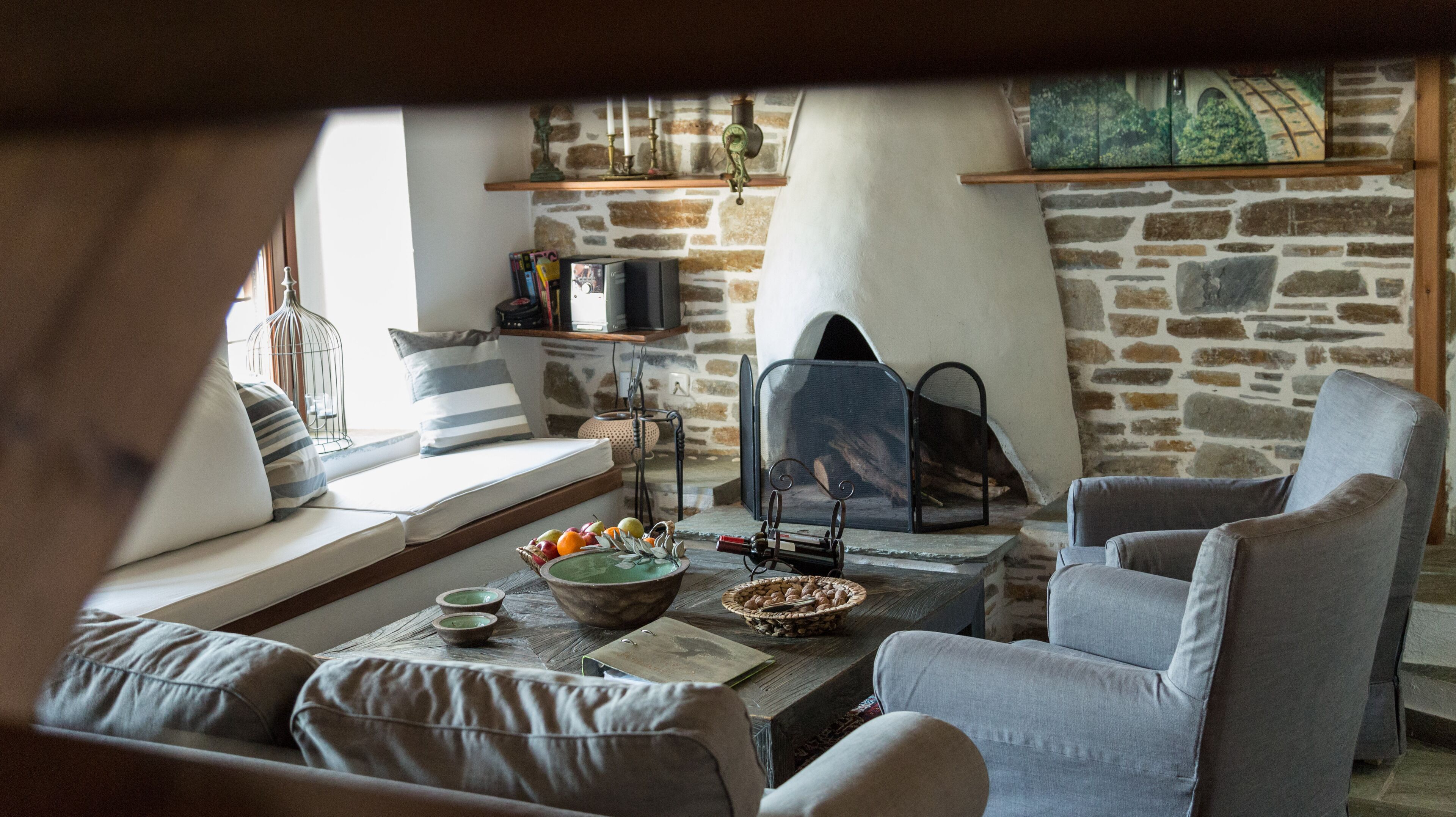 Villa Amanti, a Charming Traditional Old Stone House in Pelion. 