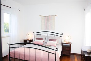 4 bedrooms, Internet, bed sheets - Luxury villa with pool in a small Istrian village near the sea (Labin)