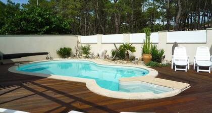 Près de la plage, très central et confortable avec belle piscine