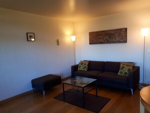 Een televisie en een printer