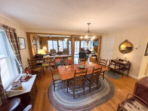 Dining - Spacious House, PERFECT Location,17 Miles to Asheville, Pets,View! (Gerton)