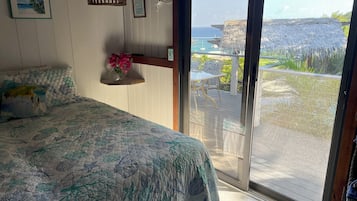 3 chambres, coffres-forts dans les chambres, fer et planche à repasser