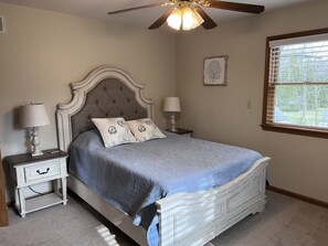 4 bedrooms, in-room safe, free WiFi