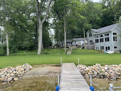 Lake House Get-A-Way - Enjoy All 4 Season 