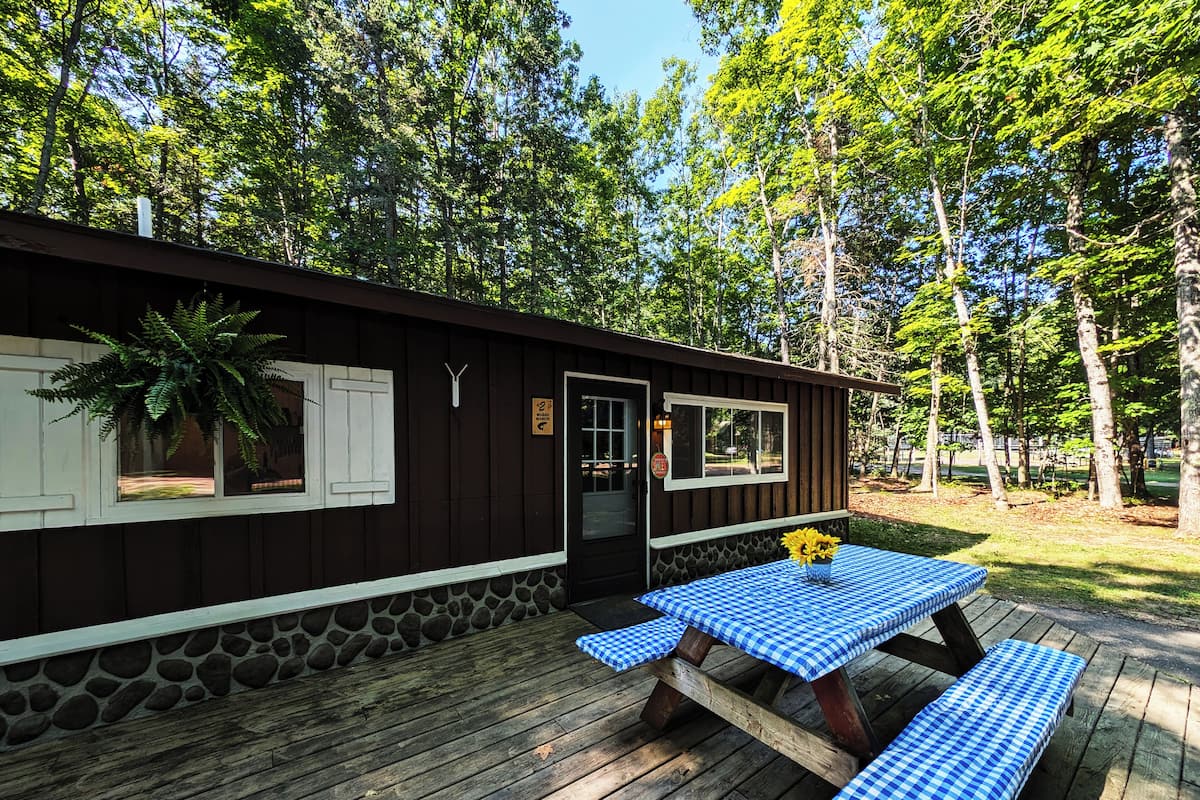 Musky Manor - Cabin #2 | Forest View (Premium Amenities Included!) | Terrace/patio