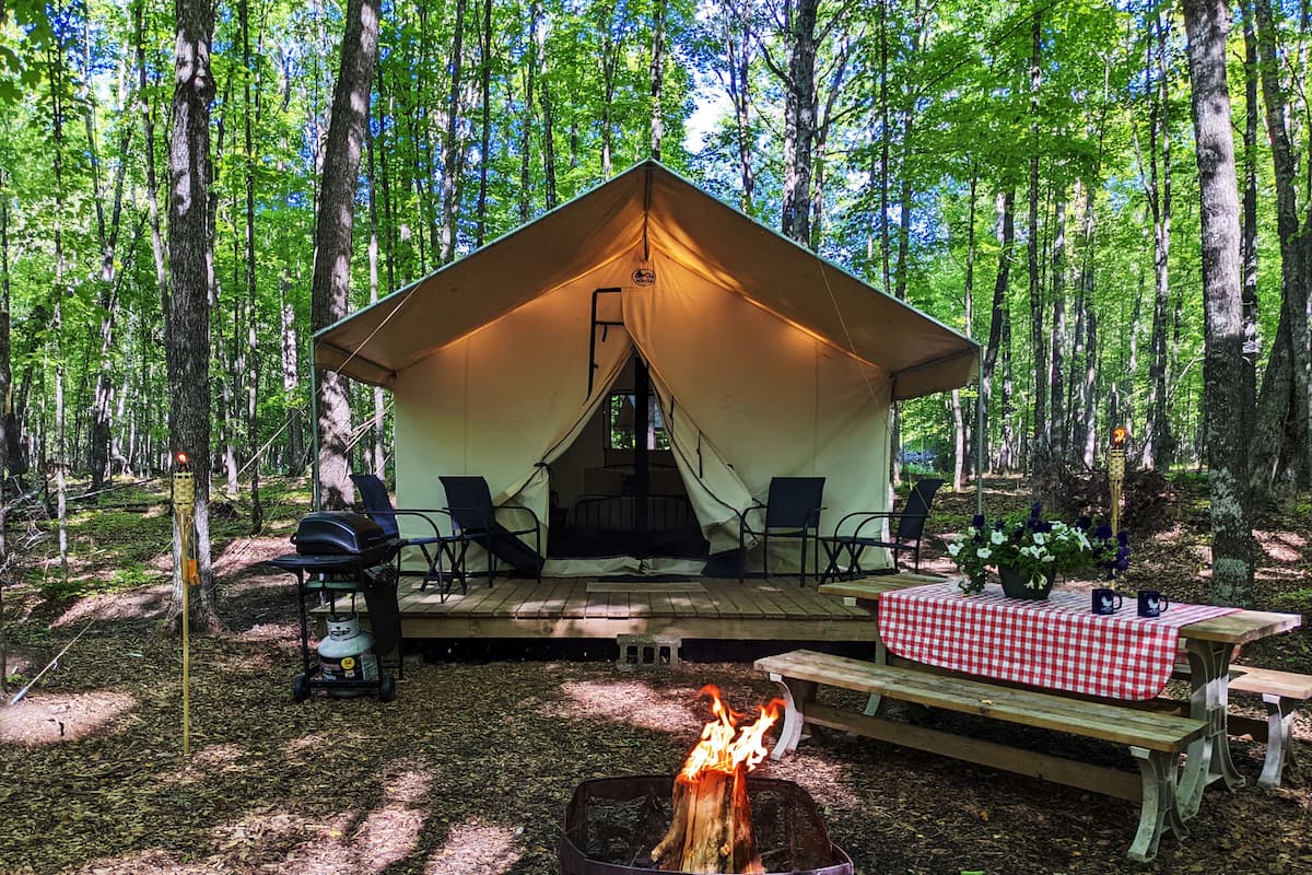 John Dillinger's Luxury Tent #12 (Premiere Resort Amenities Included!) | Resort view