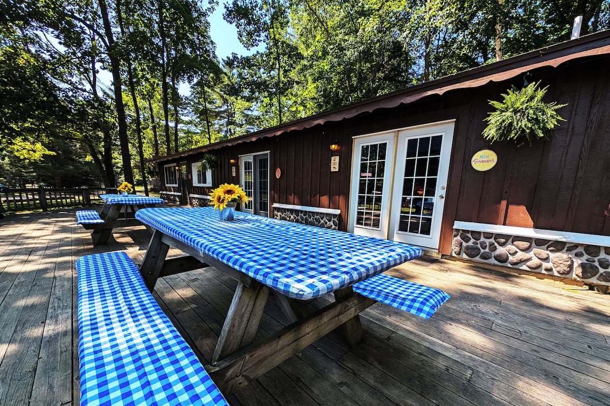 Fox's Hole - Cabin #11 | Lake View (Premium Amenities Included!) | Terrace/patio