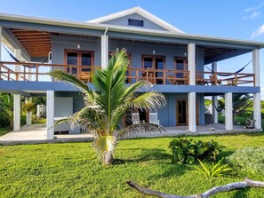 Exterior - Coral Ridge House Main Floor 2bed/2bath-walkout diving/snorkel (Utila Bay Islands)