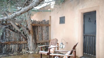 Twin Room (No Pets) | Terrace/patio