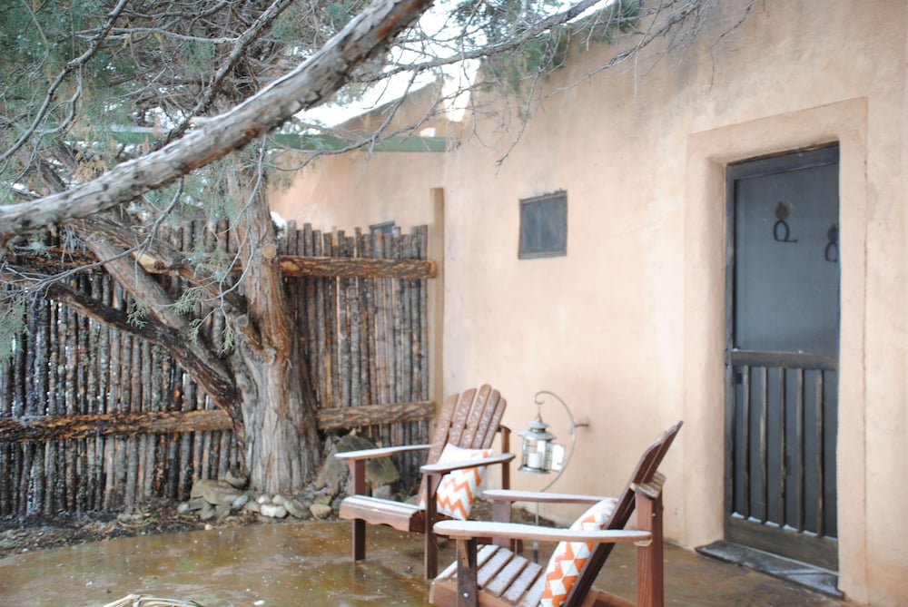 Old Taos Guesthouse by null