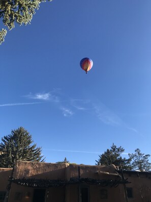 บริเวณภายนอก