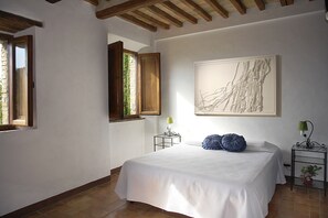 14 bedrooms - Antico Convento I Cappuccini - Villa & Wedding Venue (Montalcino)