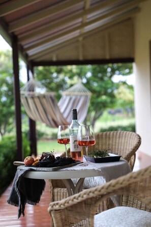 Outdoor dining - The old post office (Mudgee)