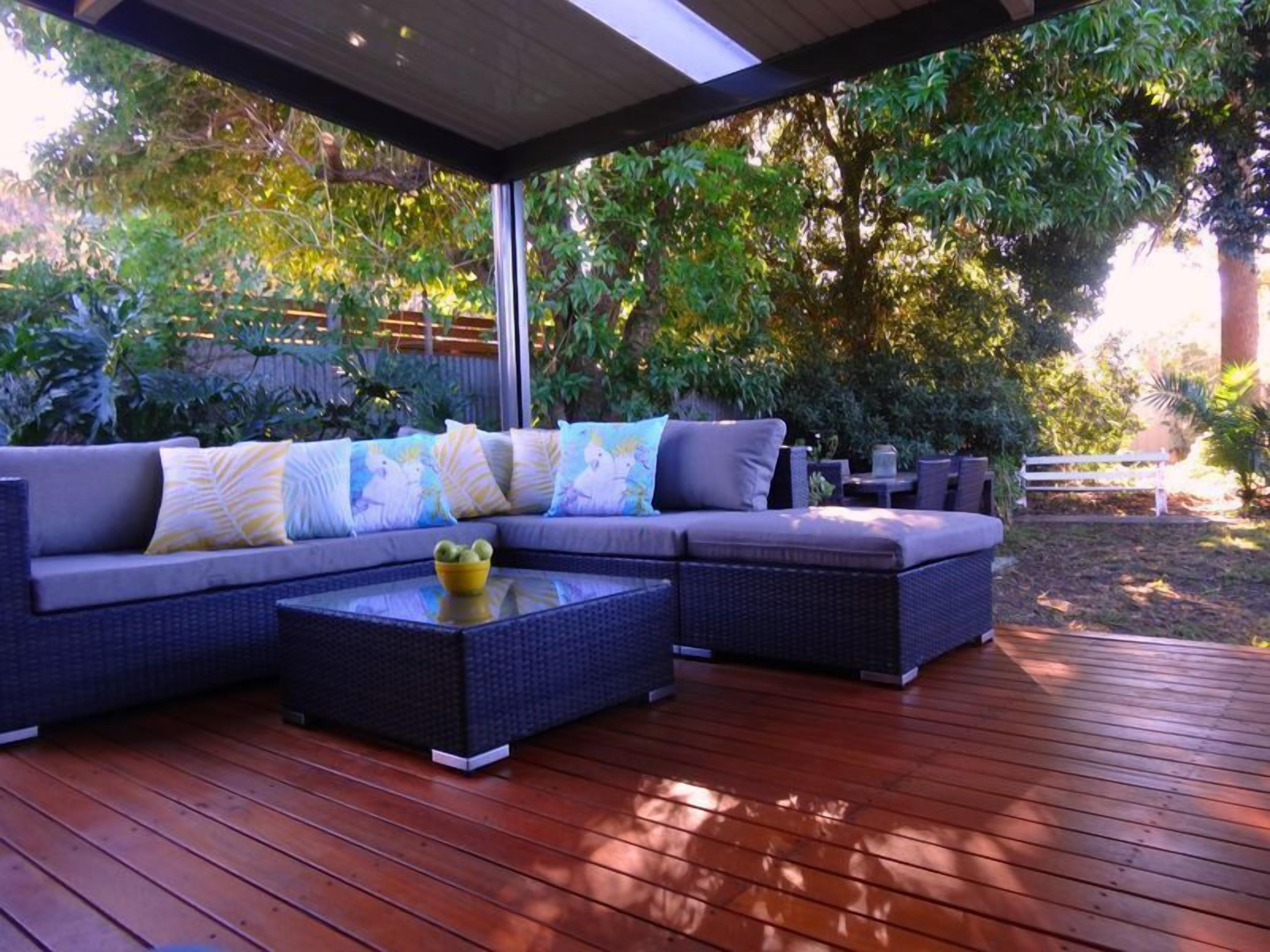 Central to City or Sea ⭐Private Gardens 