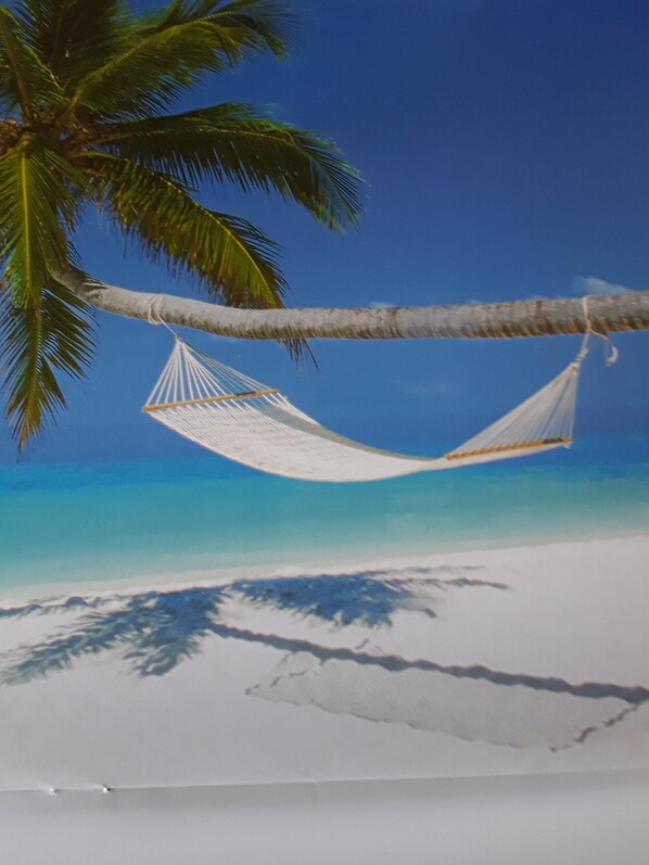 Plage, chaises longues, serviettes de plage