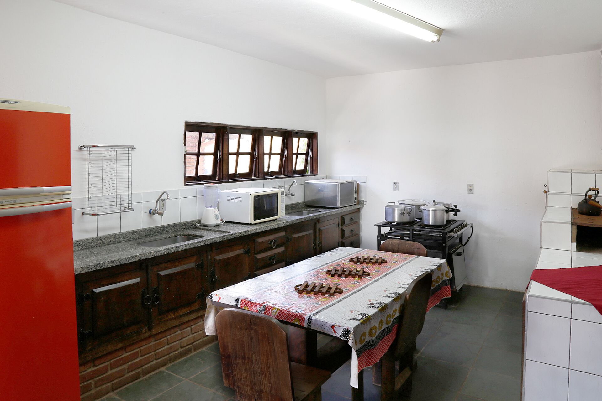 Charming in the middle of nature 30min from SP up to 150 people