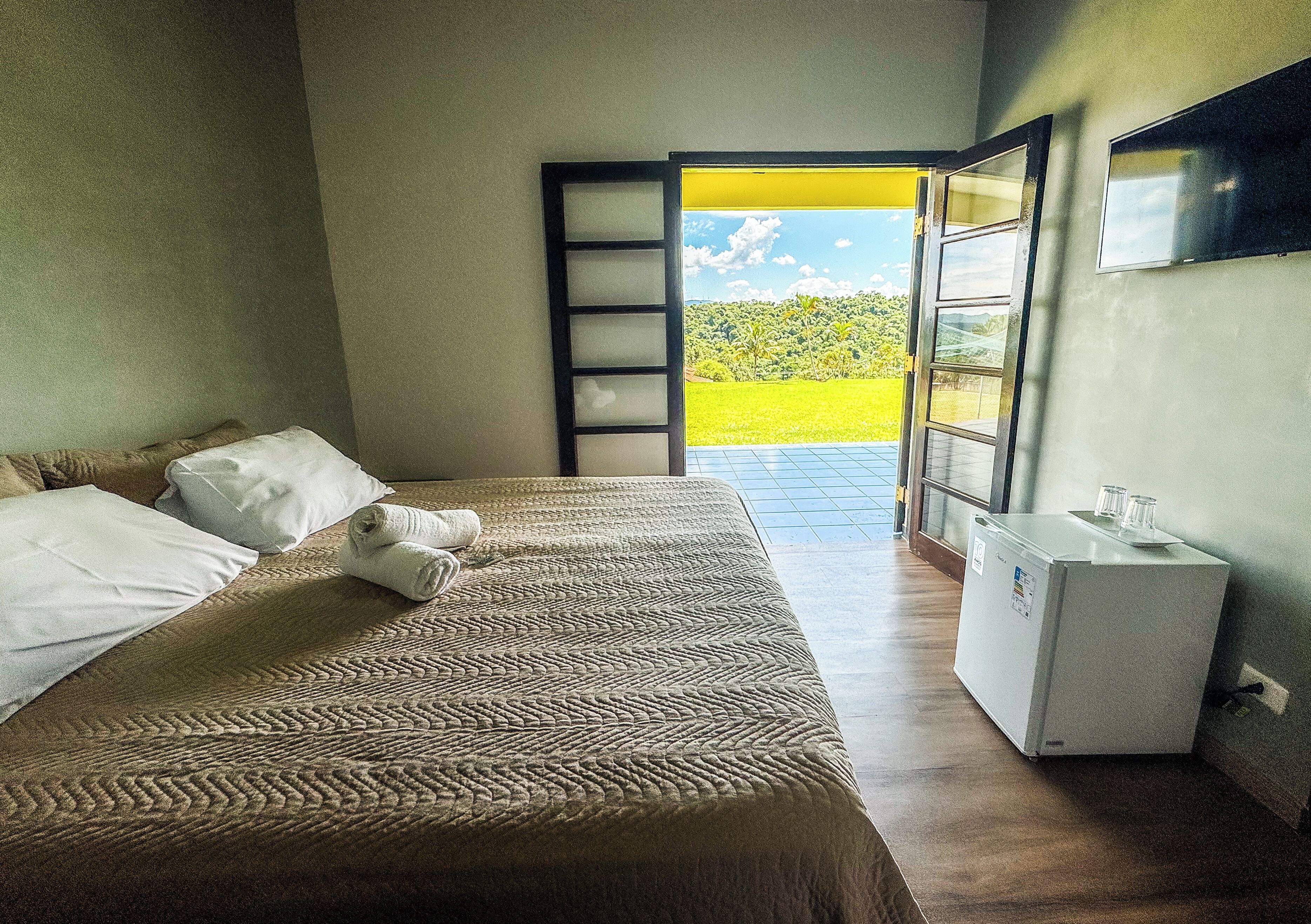 12 habitaciones, cuna de viaje y wifi gratis 