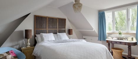 3 dormitorios, tabla de planchar con plancha, cuna de viaje y wifi