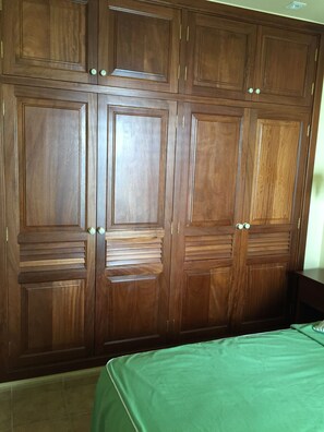 1 chambre, chambres insonorisées, fer et planche à repasser, Wi-Fi