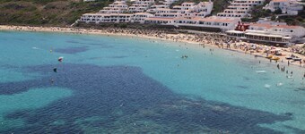 2 bedroom Apartment With Pool, Shared Gardens And Sea Views