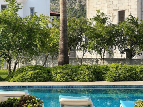 Villa with Private Pool, Gardens and Mountain Views