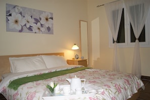 5 bedrooms, iron/ironing board, travel crib, free WiFi