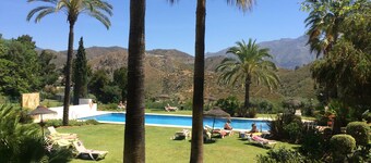 Large Luxury Apartment La Quinta Golf in tranquil garden & large pool FREE WIFI