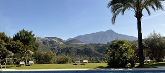 Large Luxury Apartment La Quinta Golf in tranquil garden & large pool FREE WIFI