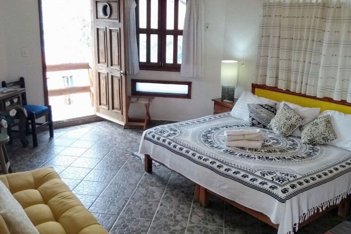Habitacion Alcatraces | ห้องพักตกแต่งอย่างมีเอกลักษณ์, ตกแต่งพิเศษโดยเฉพาะ, ผ้าม่านกันแสง