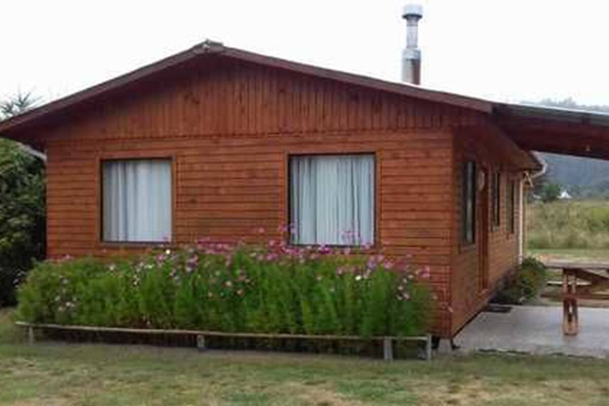 Family Cabin, 2 Bedrooms, Non Smoking, Garden View | WiFi (free), bed sheets