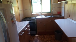 Familien-Ferienhütte, 2 Schlafzimmer, Nichtraucher, Gartenblick | Eigene Küche | Kühlschrank, Mikrowelle, Wasserkocher, Kochgeschirr/Geschirr/Besteck