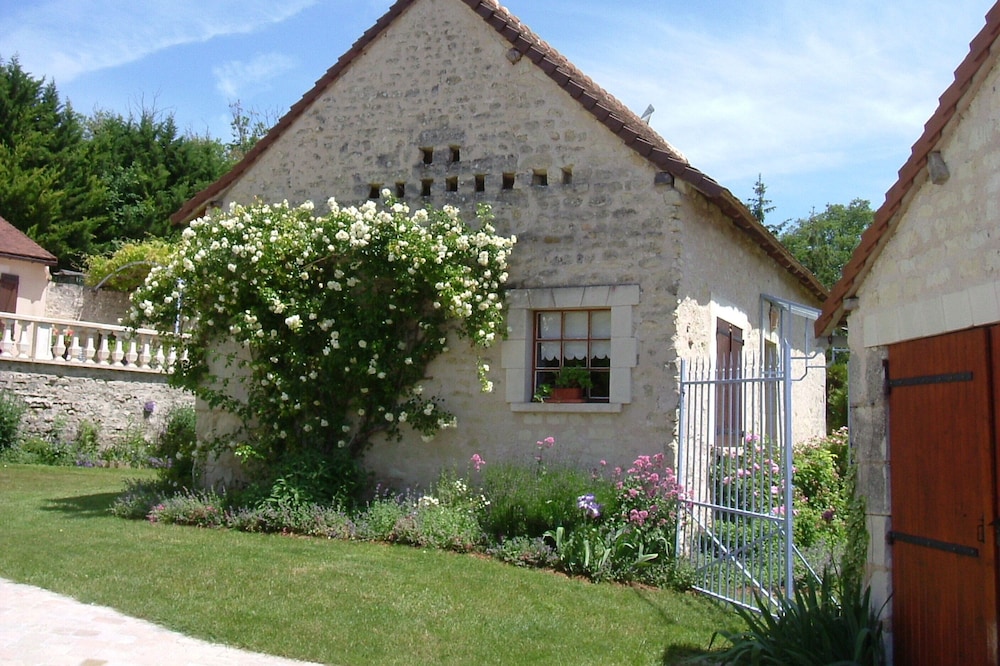 The cottage of the "GRAVELLE"