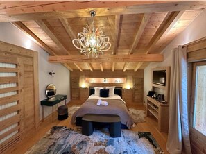 13 slaapkamers, een strijkplank/strijkijzer, gratis wifi