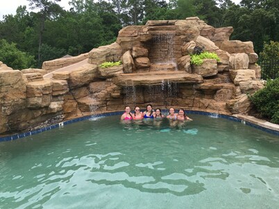 Lake Front, Walk out ground level, Sunset VIEW, Dedicated Slip, Awesome Pool