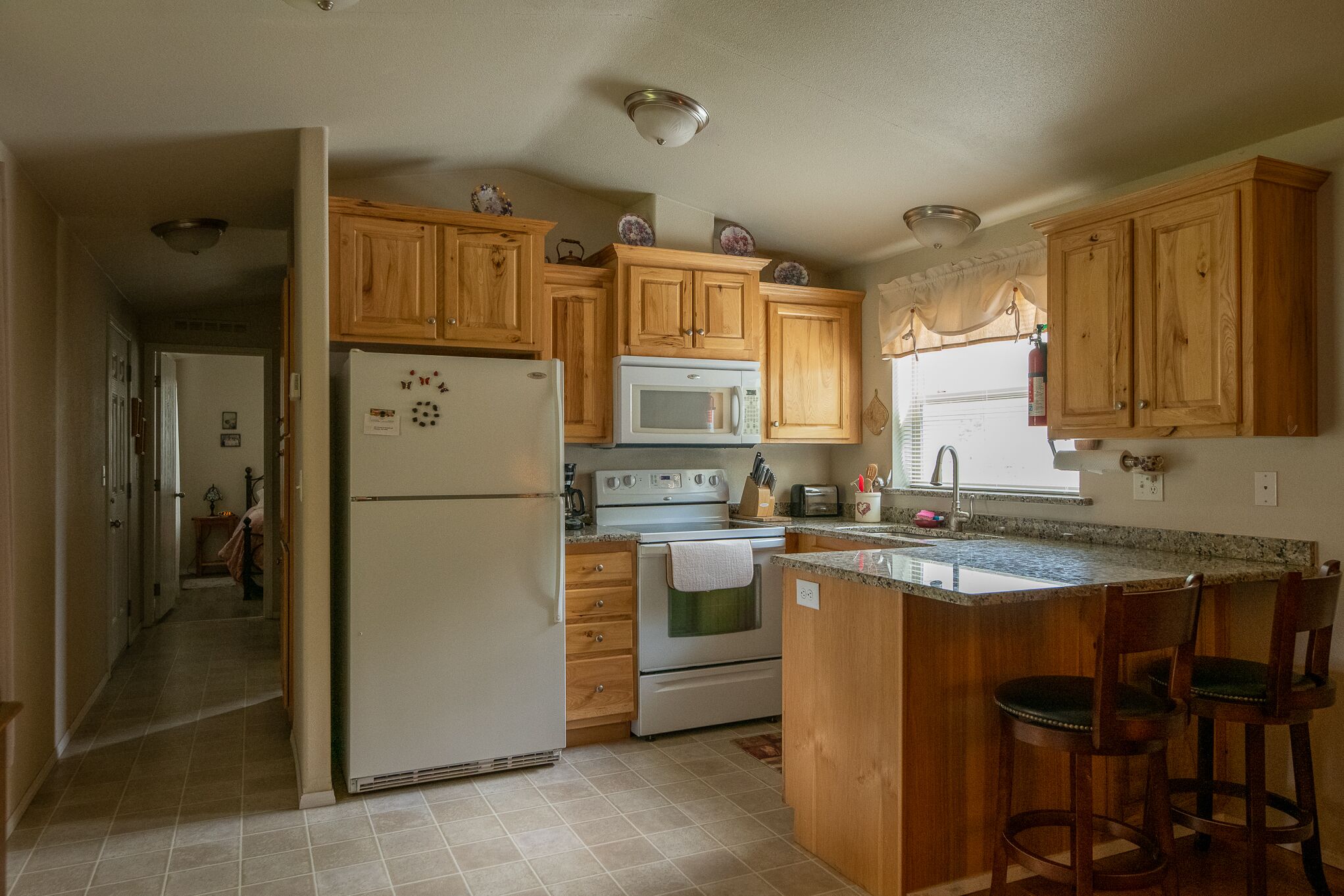 Orchard Guest House-- Boats, Bikes, ATVs and helicopters welcome!